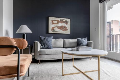 Killgubbin Apartamento | River North 1br w grills terrace fire pits CHI-1038