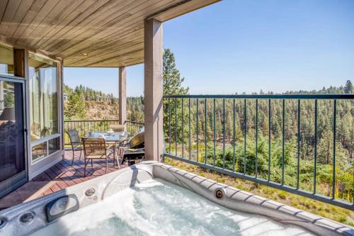 Century West Casa | River Ridge 316A - Meredith Lodging