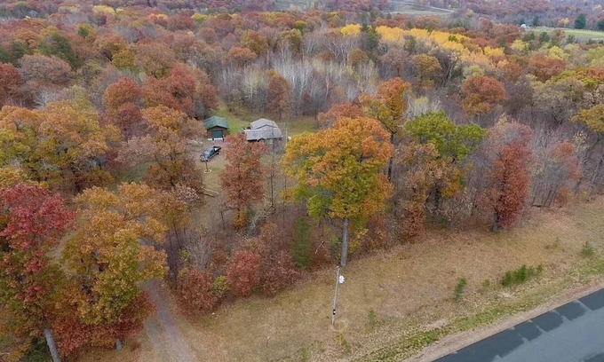Almelund Cabina | River road cabin