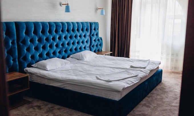 Sheshory Hotel | River Stone Hotel