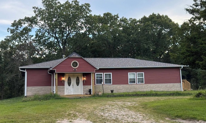 Leasburg Casa | Riverbend Getaway 134-Luxury & Comfort sleep 20+ nearby-swim, float, hike, relax