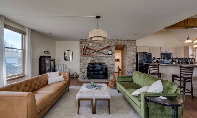 Cape Vincent Casa | RiverBreeze Retreat - Two Homes w/ River Views