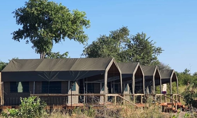 Shakawe Casa | RiverScape Inn Tented Guest House