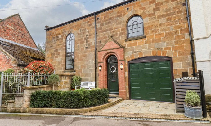 Great Ayton Cabaña | Riverside Chapel