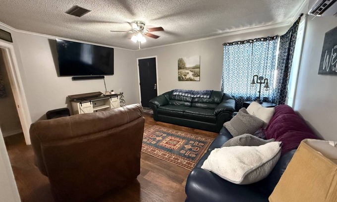 Clarendon Casa | Riverside Lodge