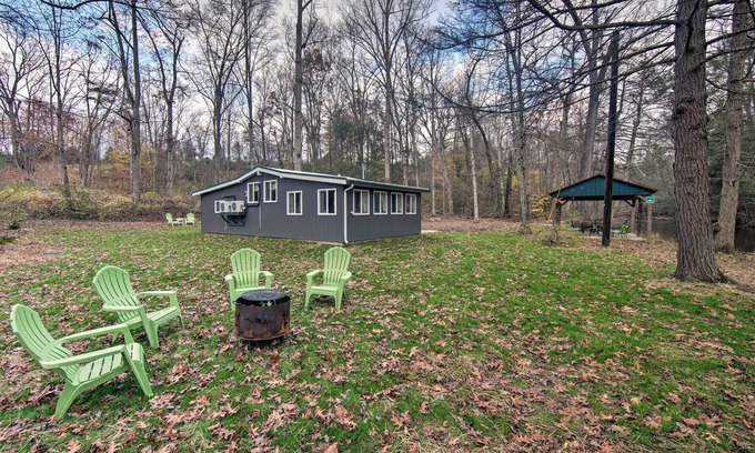 Dauphin Cabina | Riverside Retreat @ Stoney Creek