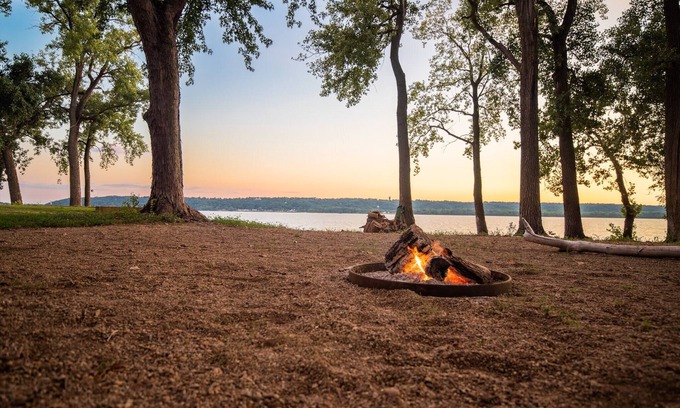 Peoria Heights Casa | Riverside Retreat