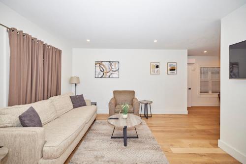 Niagara Falls Casa | Riverside Walk