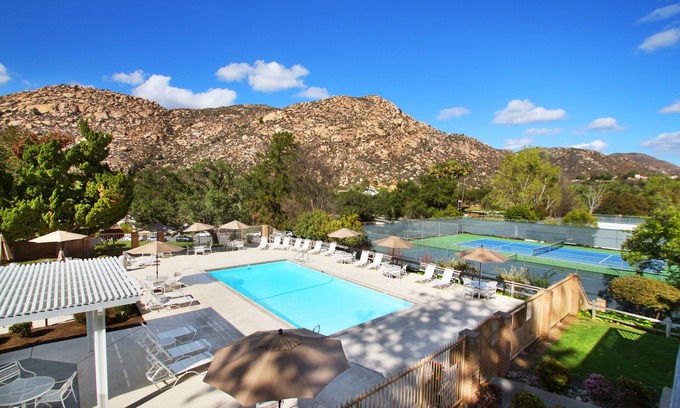 San Diego Country Estates Complejo | Riviera Oaks Resort