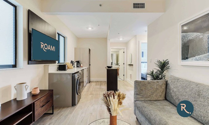 Midtown Casa | Roami at The Palace | 2 Bedroom | Queen