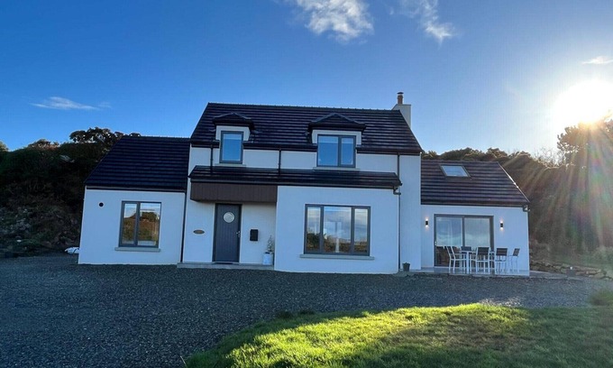 Renvyle Casa | Robin Lodge - Promising Peace & Luxury