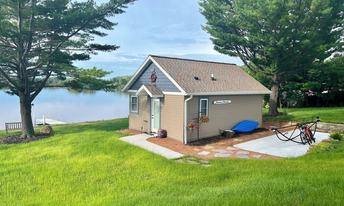 Horicon Casa | Rock River Retreat Boathouse Bungalow...Relax, Refresh, and Enjoy this Zen Den
