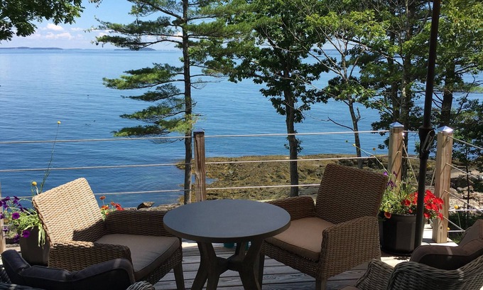 Rockport Casa | Rockport Oceanfront / Designer perfection! Lujo para 4! Posiblemente 6. Camden 2 min.