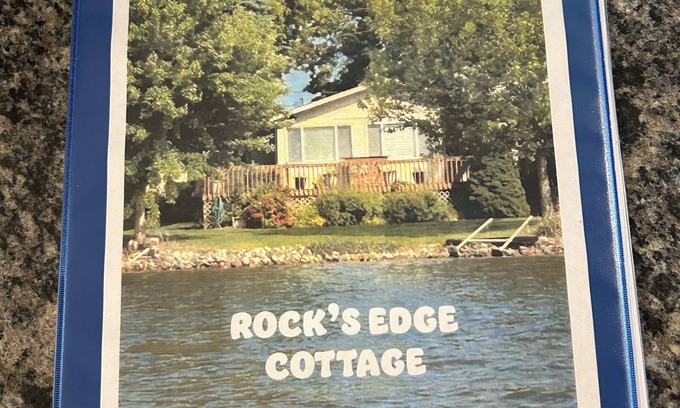 Shipshewana Casa | Rocks Edge 2-bedroom house w/ AC, Free Dock space -Fish Lake in Shipshewana, IN