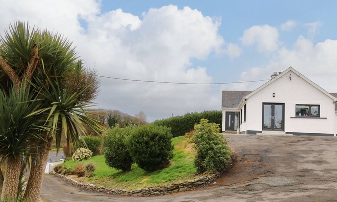 Greencastle Casa | ROCKVILLE, pet friendly in Greencastle, County Donegal