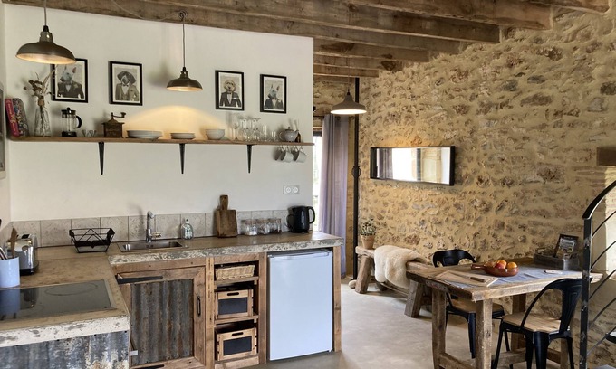 Marsales Casa | Romantic 1 bedroom loft apartment with pool, 5 min to Monpazier