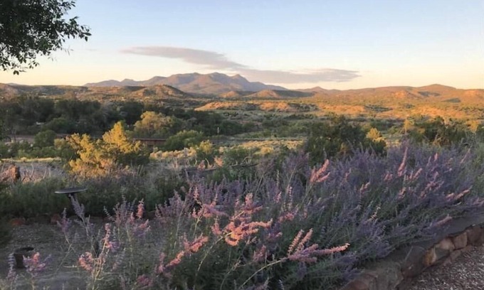 Cerrillos Casa | Romantic Adobe Casita, Hot tub, Kitchen, Woodstove, astounding views, historic.