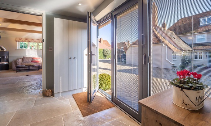 Stoke by Nayland Casa | Romantic cottage in pretty village with great pubs - Stoke Cartlodge