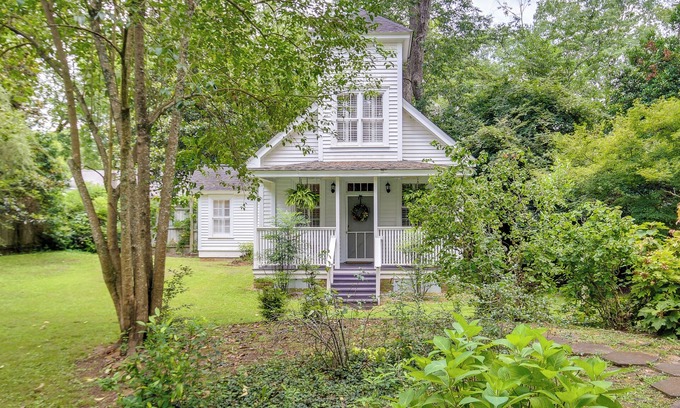Washington Apartamento | Romantic Cottage in Washington Historic District