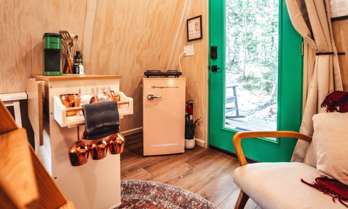 Rockbridge Casa | Romantic Escape ~ Tiny A-Frame ~ Sleeps 3 ~ Hiking