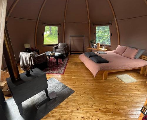 Strombacka Otro | Romantic night in a dome tent lake view