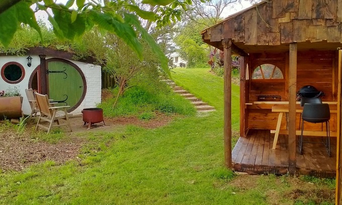 Pukemoremore Chalet De Esquí | Romantic night in a 'Hole in the Ground'