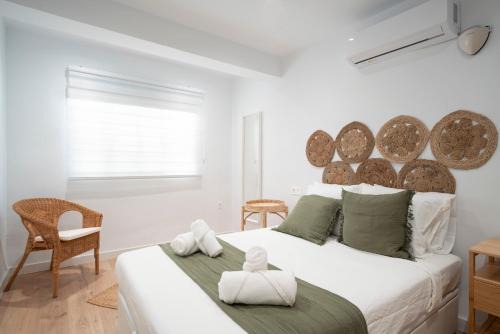 Angustias - Chana - Encina Apartamento | Ronda Suites junto estación tren y hospitales
