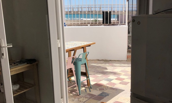Malaga-Este Casa | Ronnies Beach House, bonita casa de 2 dormitorios con una gran azotea con excelentes vistas al mar