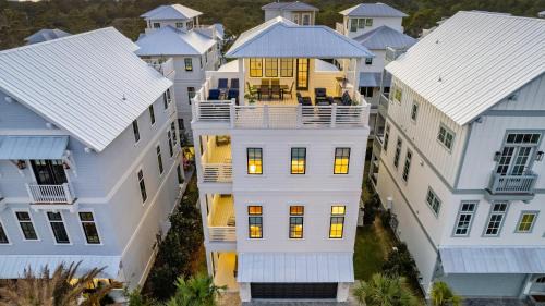 West Panama City Beach Casa | Rooftop Deck w Views Pool Luxury 5BDR Resorting To Happiness by AvantStay