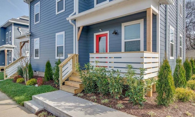 Hope Gardens Casa | Rooftop Fire Pit | 2 mi to Brdwy | Modern Vibes