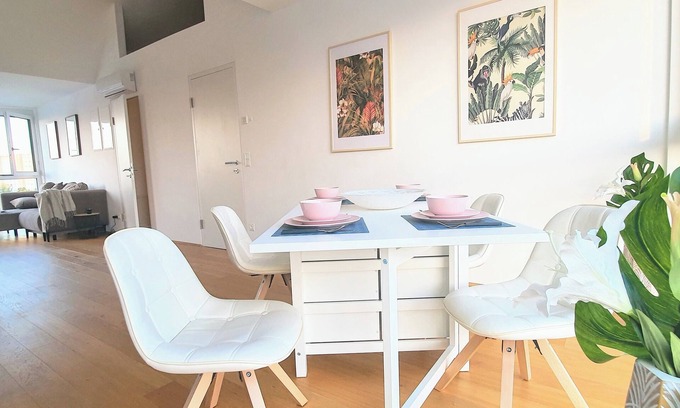 Donaustadt Apartamento | Rooftop Terrace, free garage parking and Pool!