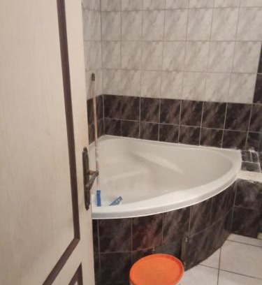 Mulhouse Casa | Room chambre Zimmer in einer Wohnung
