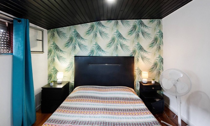 Campanha Apartamento | Room 'K' with Shared Garden and Wi-Fi