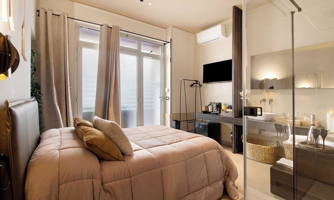 Turi Cama Y Desayuno | Habitación 'Mercurio' con Wi-Fi y aire acondicionado