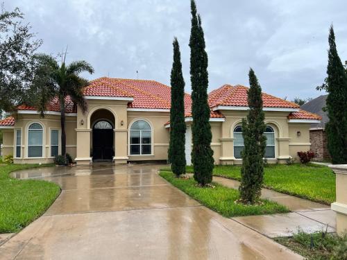 Edinburg Casa | Room, Private Restroom and Entrance