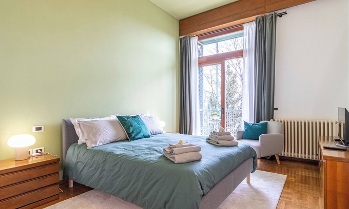 Montevecchia Apartamento | Habitación 'Rosmarino' con vistas a la montaña, Wi-Fi y aire acondicionado