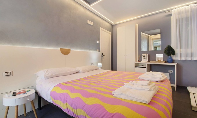 Mola di Bari Apartamento | Habitación 'Stella Marina' con terraza compartida, Wi-Fi y aire acondicionado.