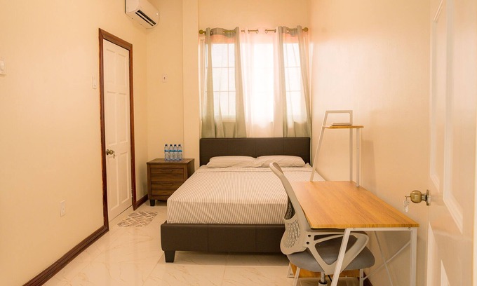 Providence Cama Y Desayuno | Room with continental breakfast