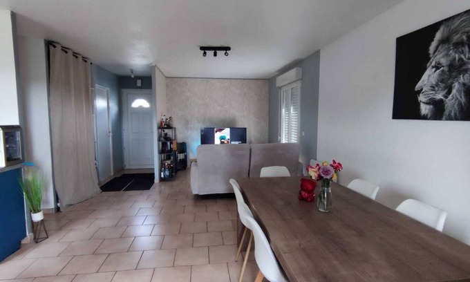Varrains Casa | Rooms near Saumur