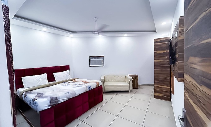 Sanjauli Complejo | Roomshala 149 Hotel Bay Leaf Resort