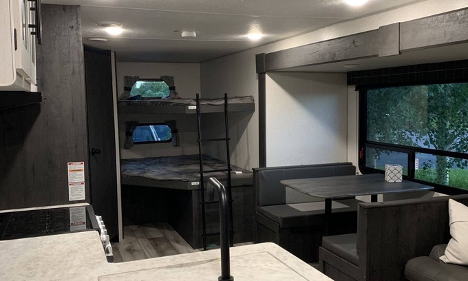 Sugar City Casa | Roomy camper in quiet neighborhood!