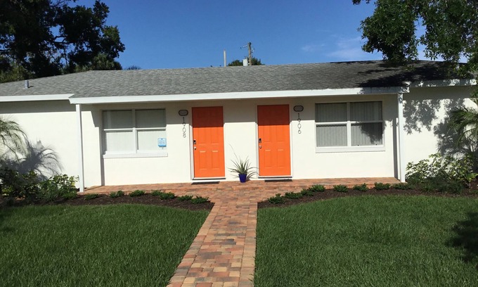 Vero Beach Apartamento | Amplio dúplex en el distrito de arte cultural de Vero