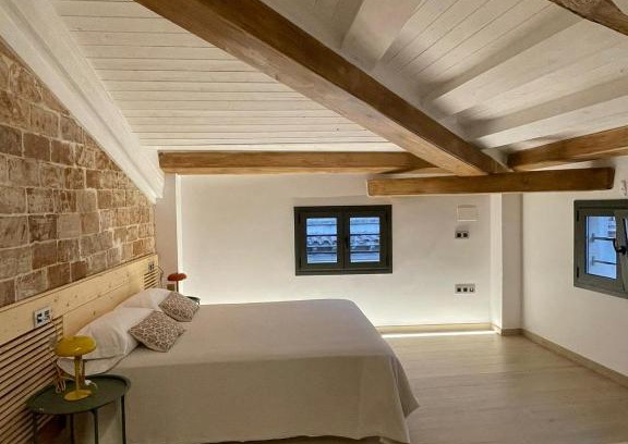 Montblanc Casa | ROS CENTRIC Cal Ros