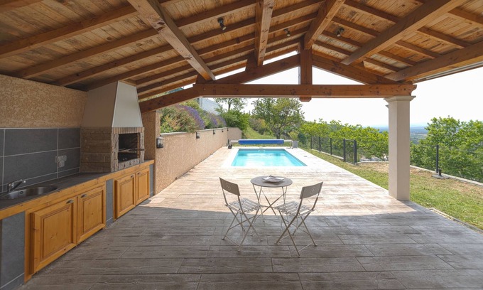 Villeneuve-de-Berg Casa | Rosa Gallica - Maison climatisée avec piscine