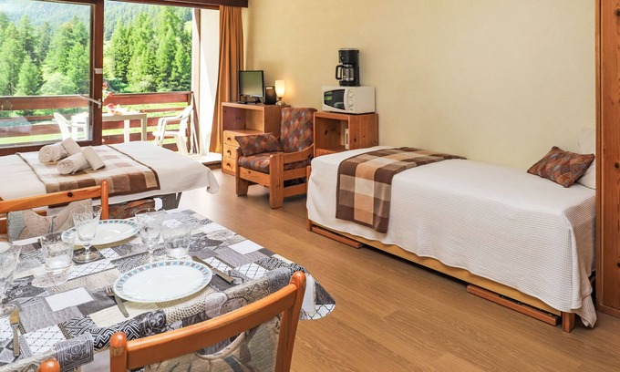 Noveli Apartamento | Rosablanche C53 by Interhome