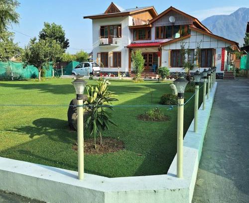 Brein Casa | Rose Bowl Guest House Homestay