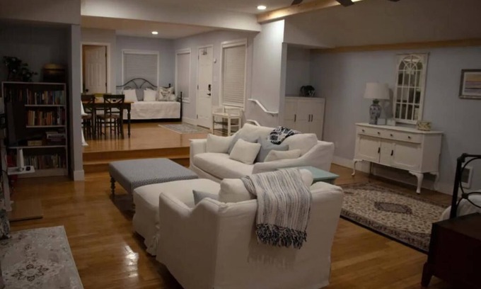 North Bend Cabaña | Rose Cottage 222