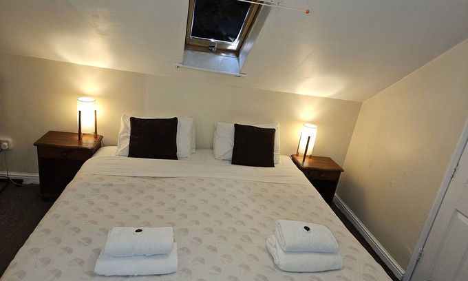 Peterborough Casa | Rose Marie Guest House