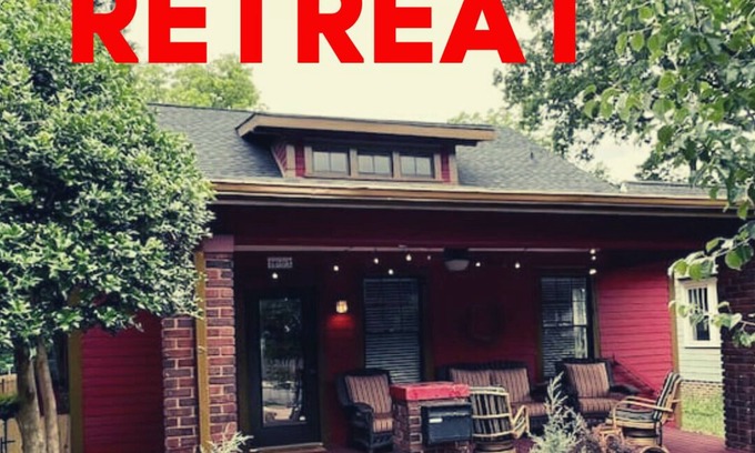 Plaza Midwood Casa | Rosebud Retreat: Bohemian 3-Bedroom Bungalow In Walkable Historic Plaza Midwood