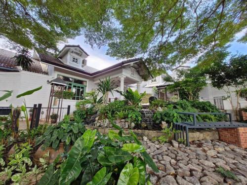 Huai Yai Complejo | Rosie Garden & Home